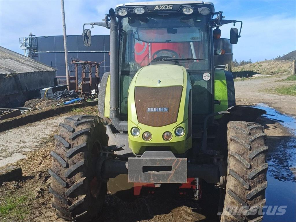 CLAAS AXOS 340 Traktory