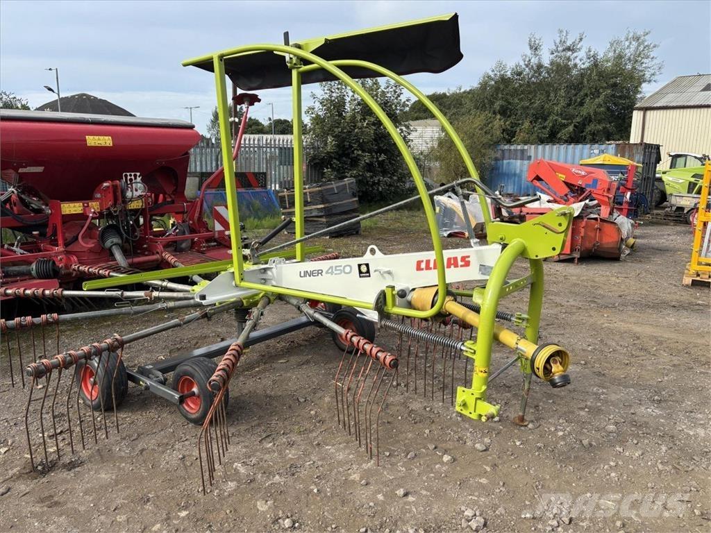 CLAAS LINER 450 Obraceče a shrabovače sena