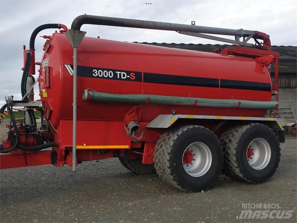 Hi-Spec 3000 TD-S Rozmetadla chlévské mrvy