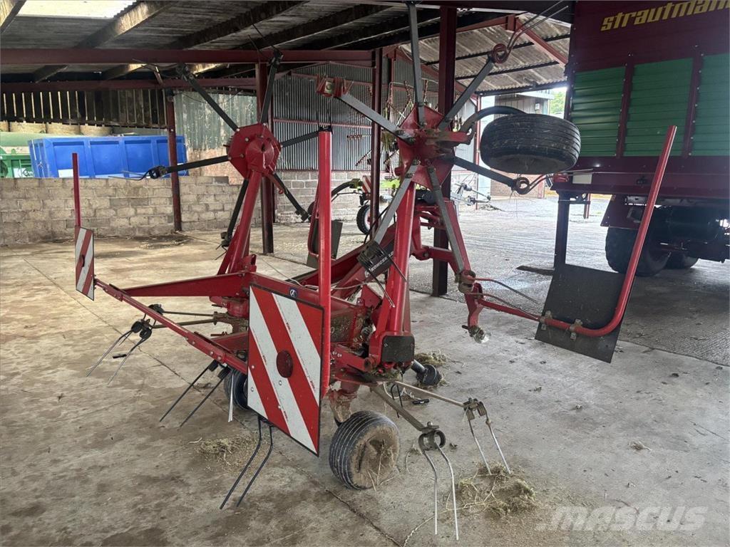 Kongskilde Z555 Obraceče a shrabovače sena