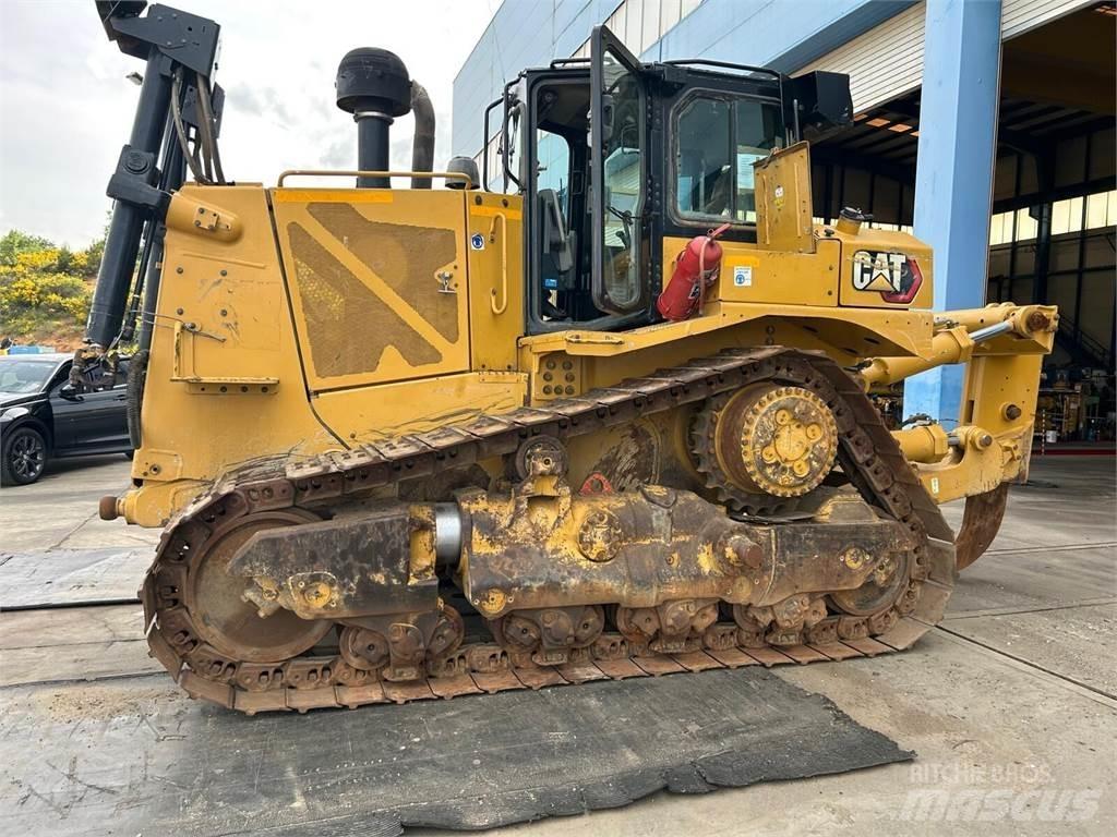 CAT D8T Pásové dozery
