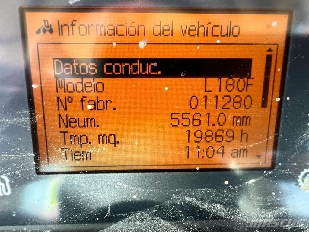 Volvo L180F Kolové nakladače