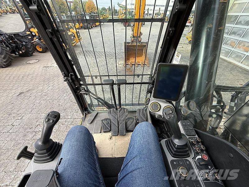 JCB 370X Pásová rýpadla