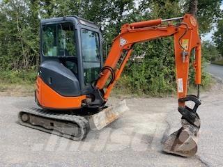 Hitachi ZX 22 Midi rýpadla 7t - 12t