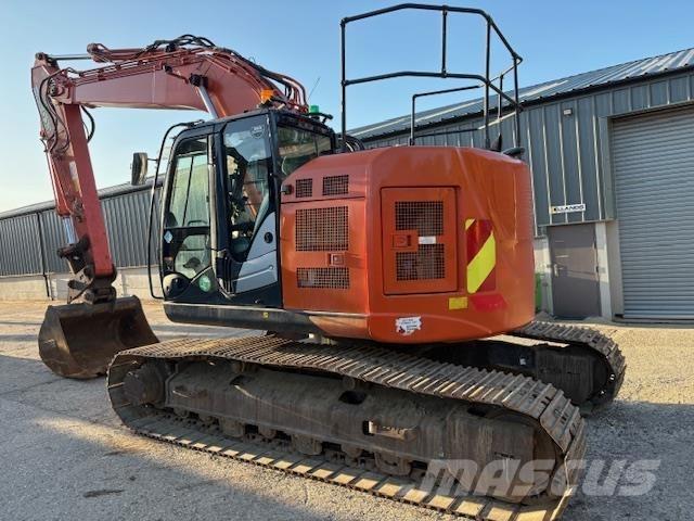 Hitachi ZX225 US-6 Pásová rýpadla