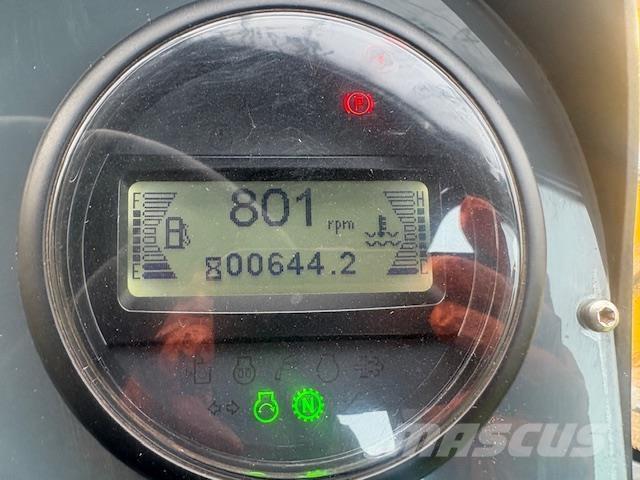 Mecalac 9MDX Vyklápěcí dempry