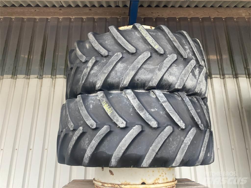  540/65R28 Pneumatiky, kola a ráfky