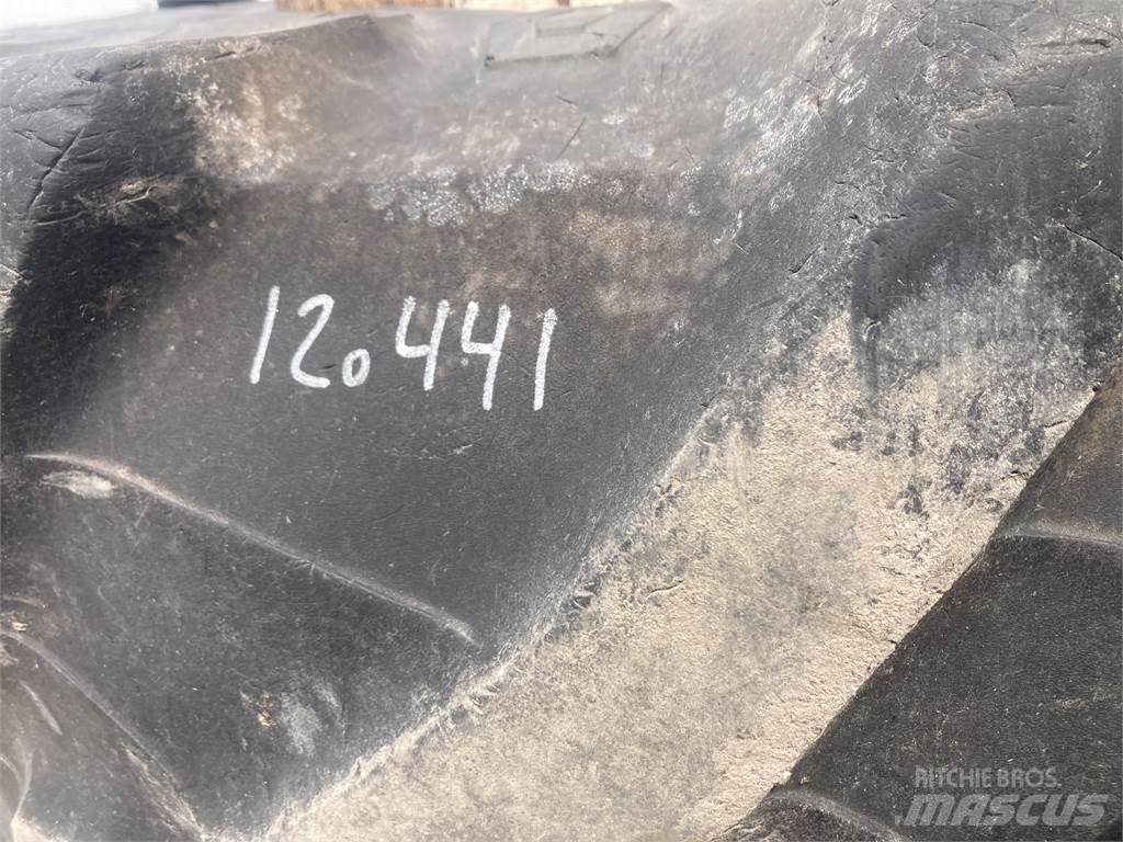  580/70-38 Pneumatiky, kola a ráfky