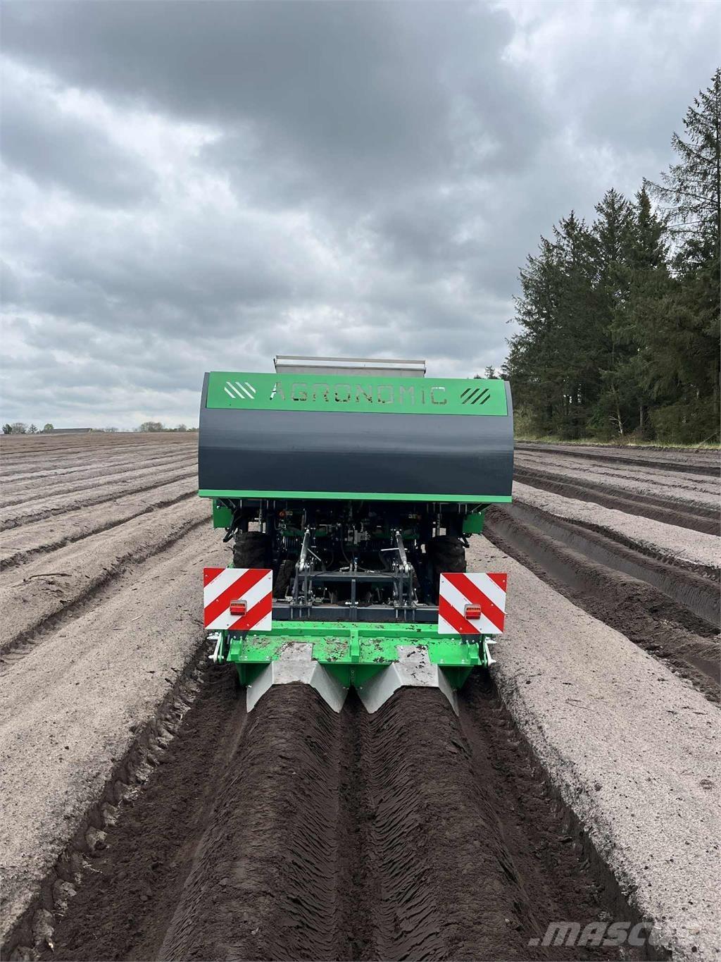 Agronomic 2RMP Sázecí stroje na brambory