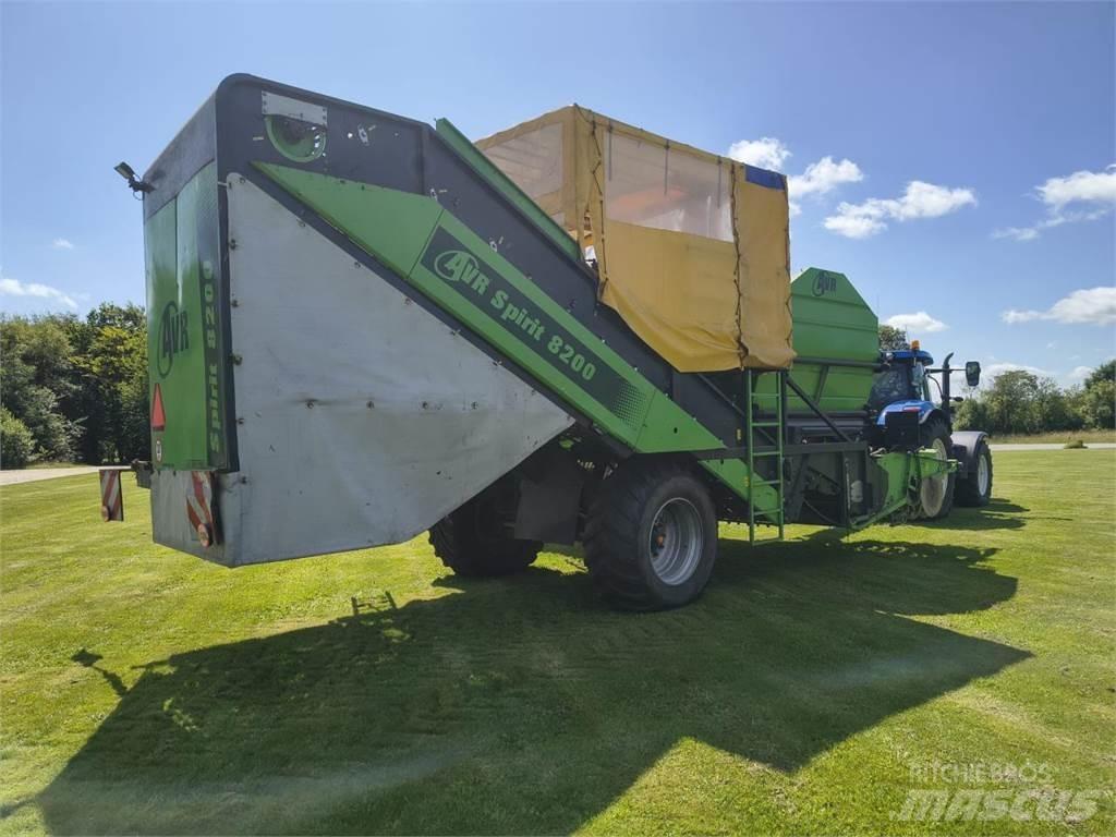 AVR SPIRIT 8200 Bramborové kombajny / sklízeče