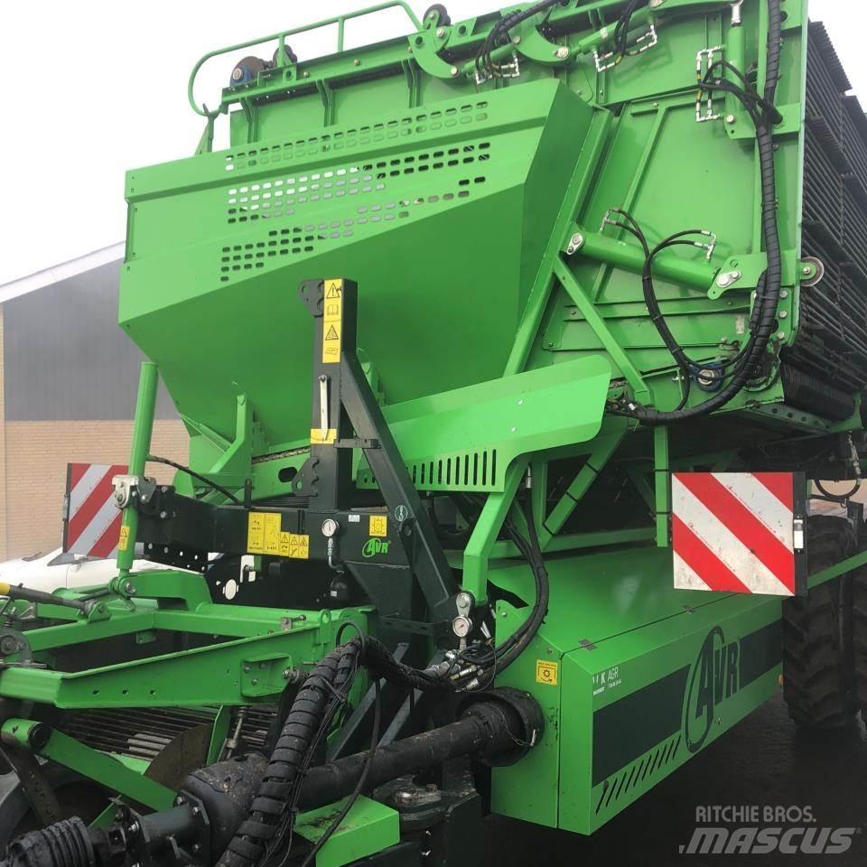 AVR SPIRIT 9200 Bramborové kombajny / sklízeče