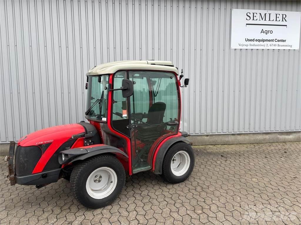 Carraro TTR 4400 Kompaktní traktory