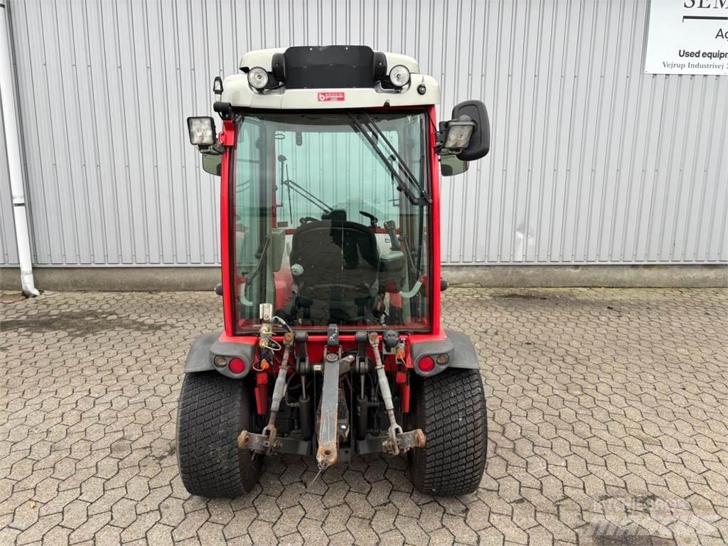 Carraro TTR 4400 Kompaktní traktory