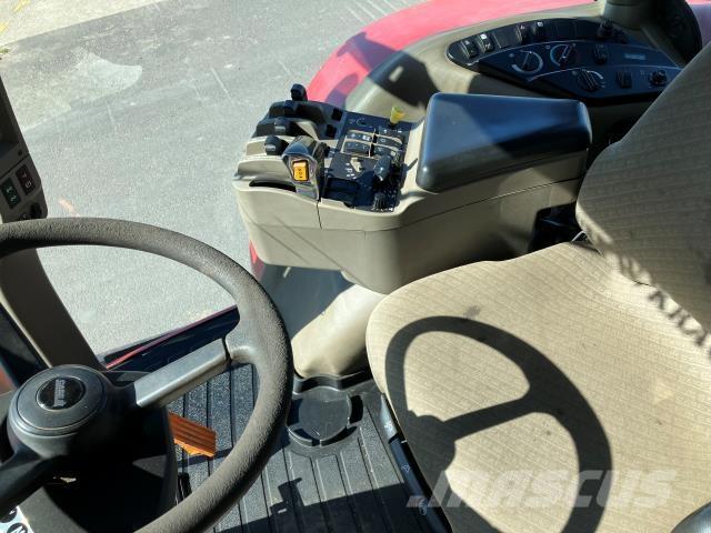 Case IH 230 Traktory