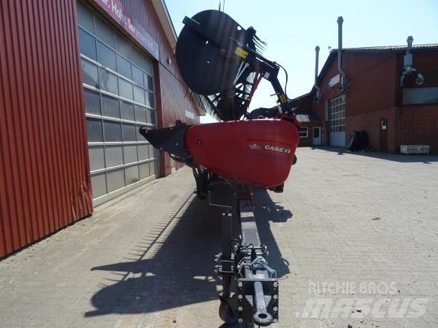 Case IH 30F Kombajnové hlavice