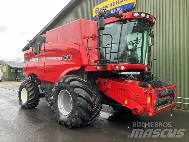 Case IH 8010 Sklízecí mlátičky