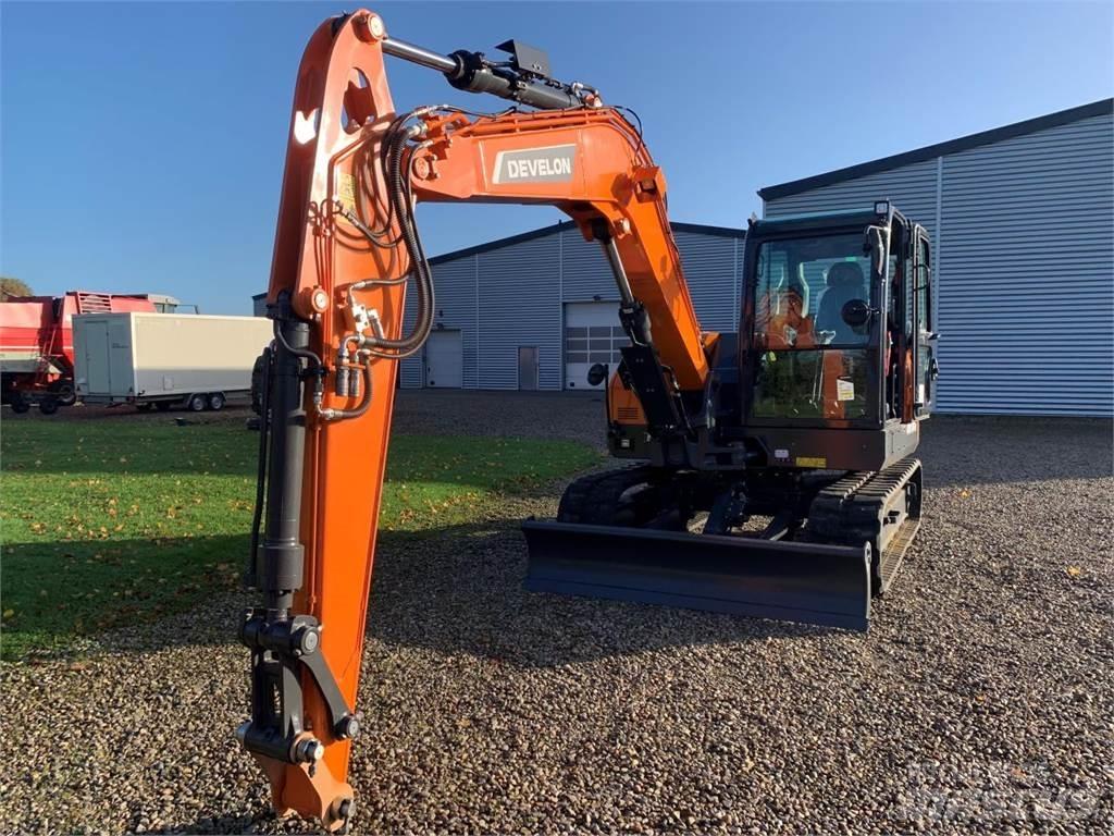 Develon DX85R-7 Mini rýpadla < 7t