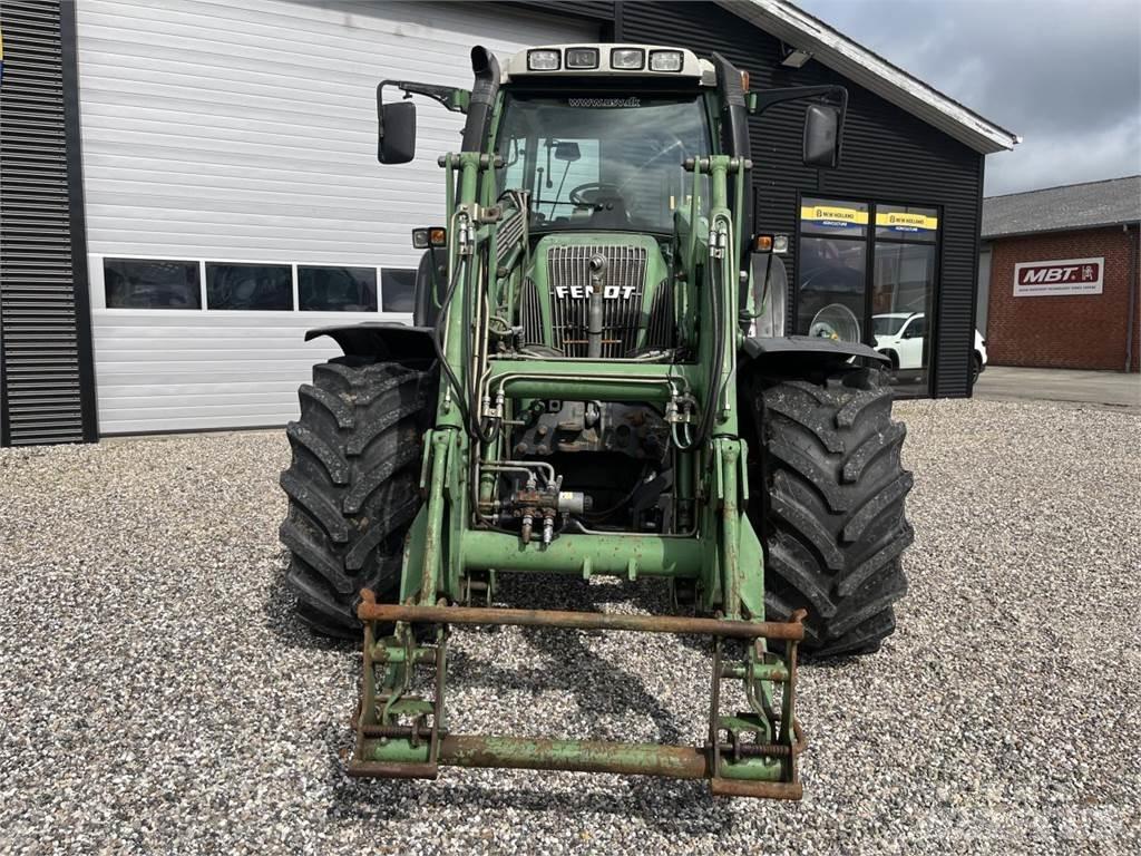 Fendt 412 VARIO Traktory