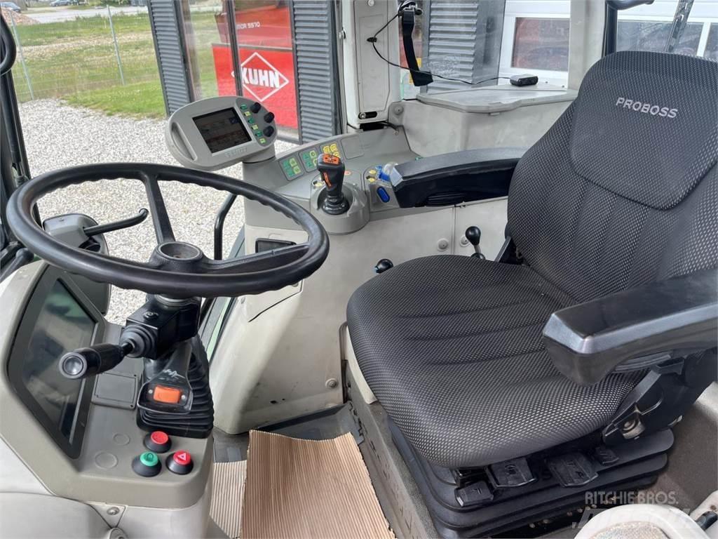 Fendt 412 VARIO Traktory