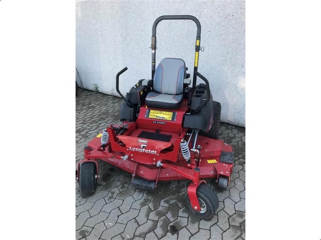Ferris ZT 3200 Kompaktní traktory