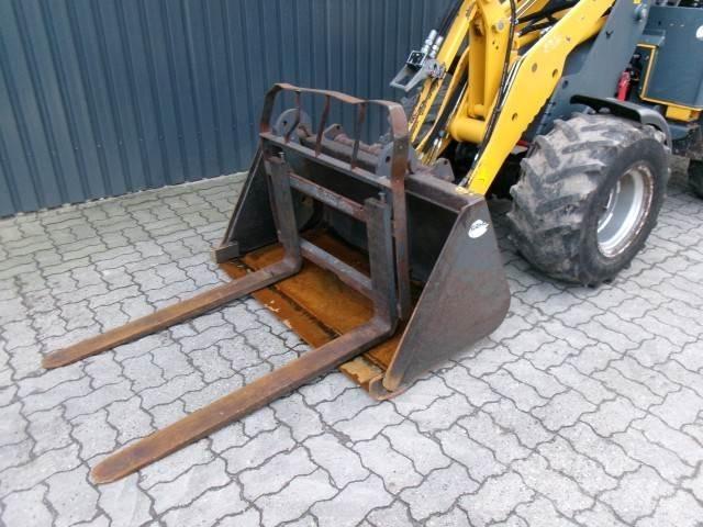Gehl 340 Mininakladače