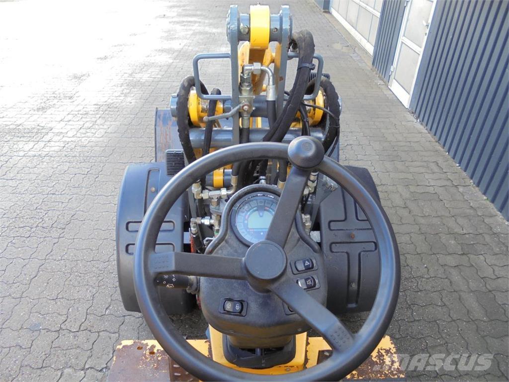 Gehl 340 Mininakladače