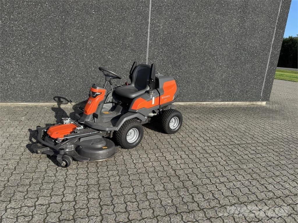 Husqvarna 405X Kompaktní traktory
