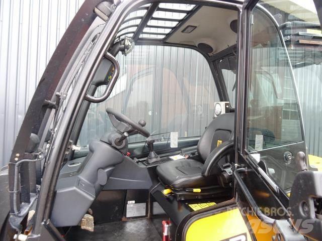 JCB 30D Teleskopické manipulátory
