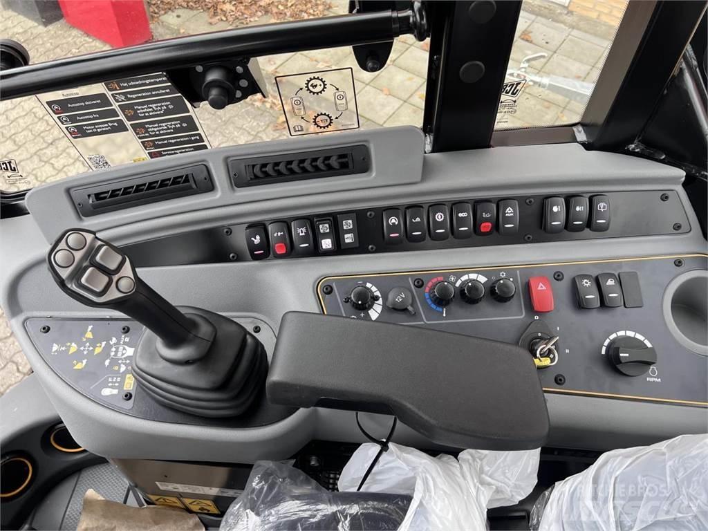 JCB 409 AGRI Kolové nakladače