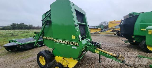 John Deere 590 Lis na válcové balíky