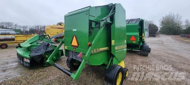 John Deere 590 Lis na válcové balíky