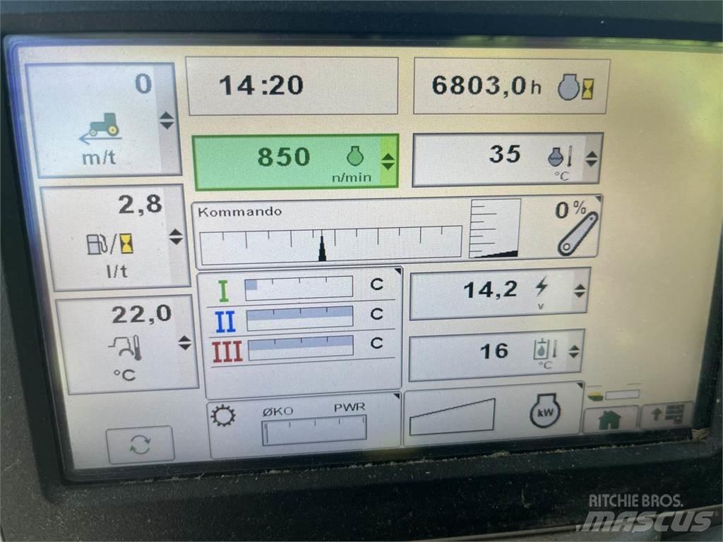 John Deere 6115 R Traktory