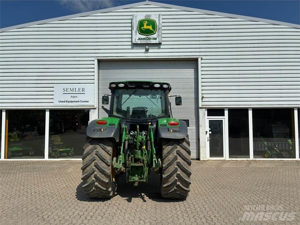 John Deere 6140R Traktory