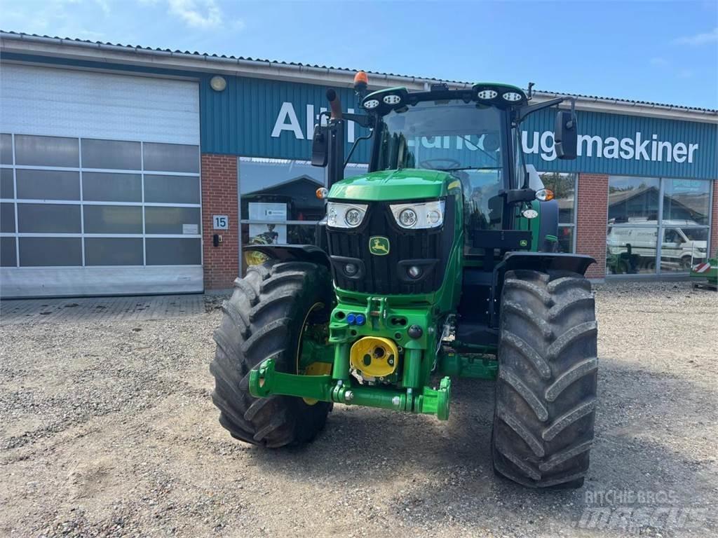 John Deere 6155M Traktory