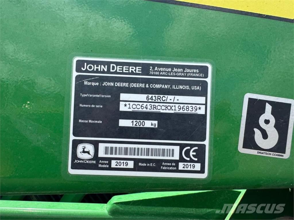 John Deere 6155M Traktory