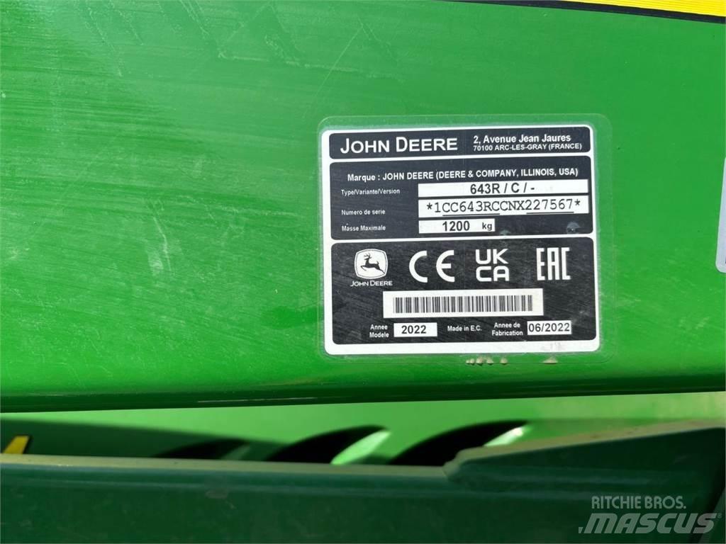 John Deere 6155M Traktory