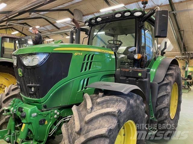 John Deere 6175R Traktory