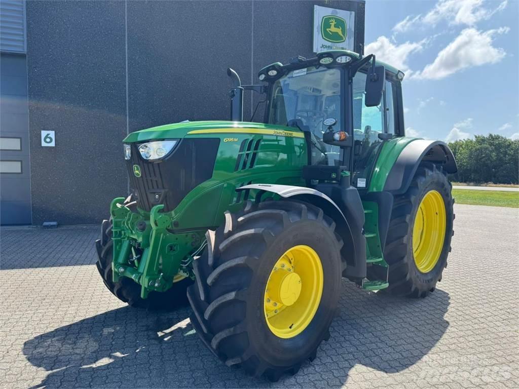 John Deere 6195M Traktory