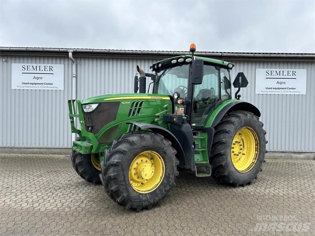 John Deere 6215R Traktory