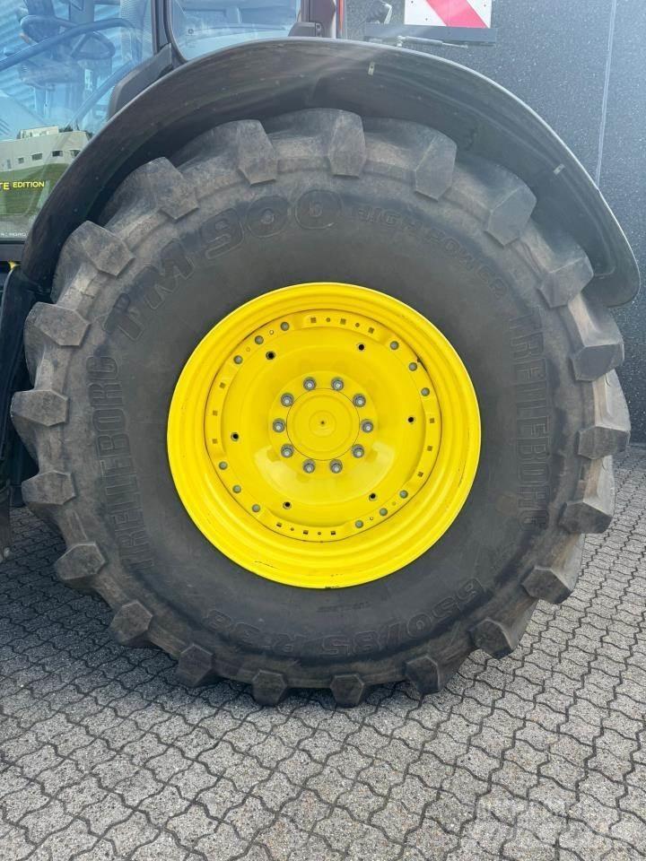 John Deere 6250R Traktory