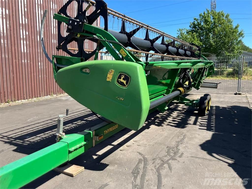 John Deere 630R Kombajnové hlavice