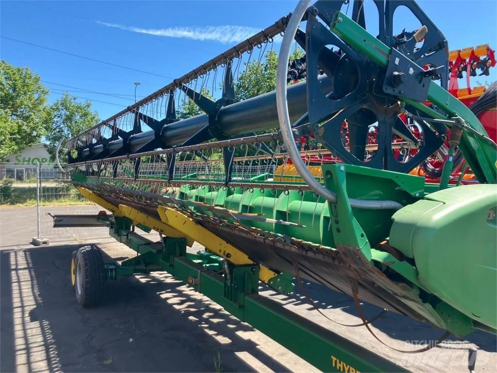 John Deere 630R Kombajnové hlavice