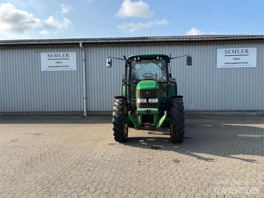 John Deere 6420 Traktory