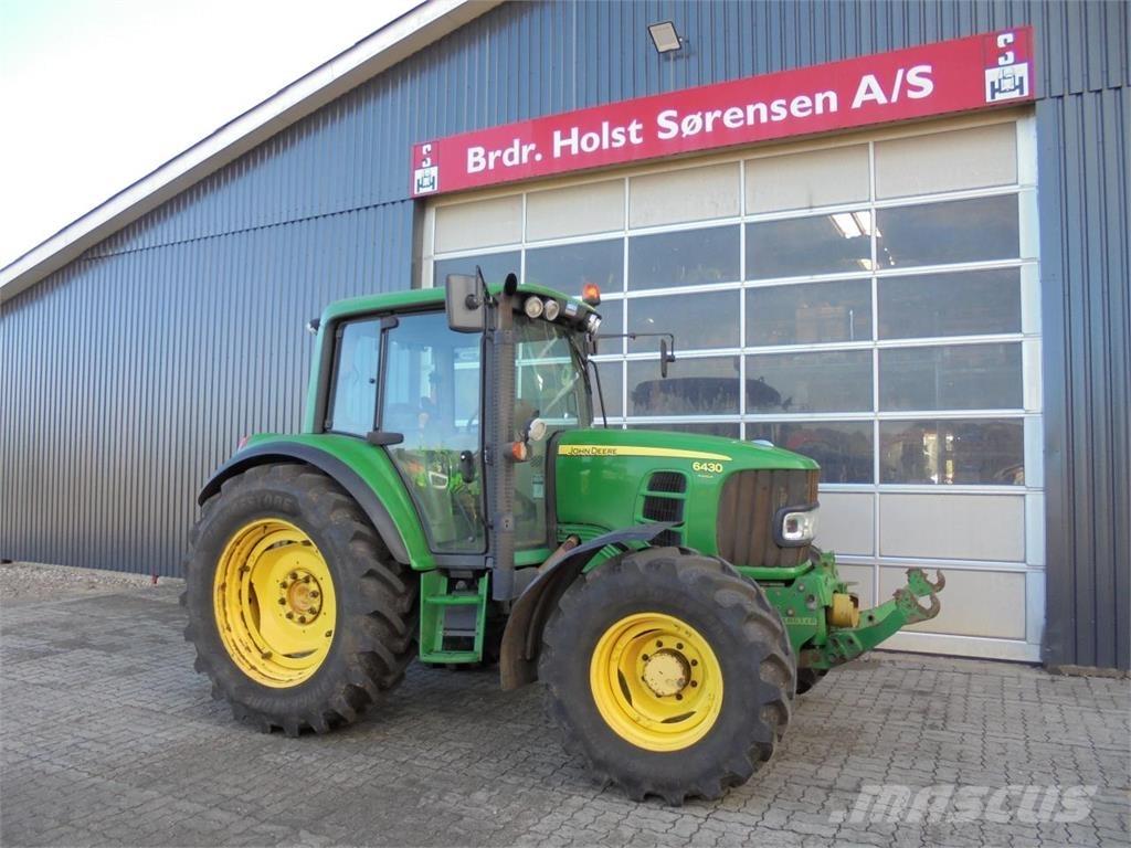 John Deere 6430 Traktory