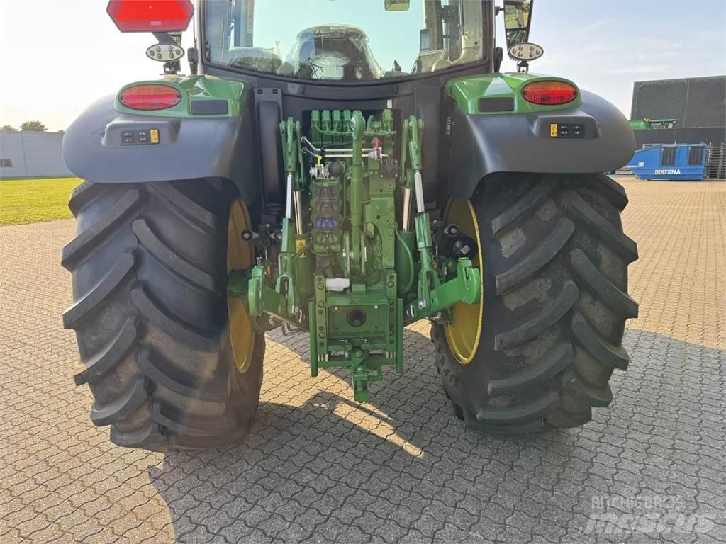 John Deere 6R 150 Traktory