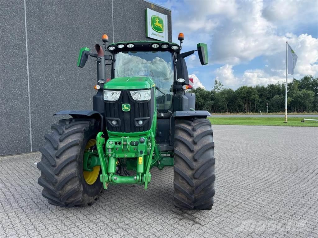 John Deere 6R 250 Traktory
