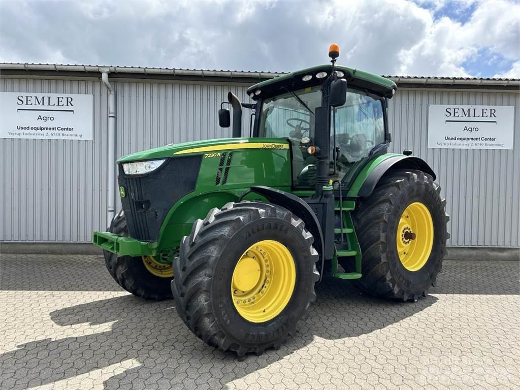 John Deere 7230R Traktory