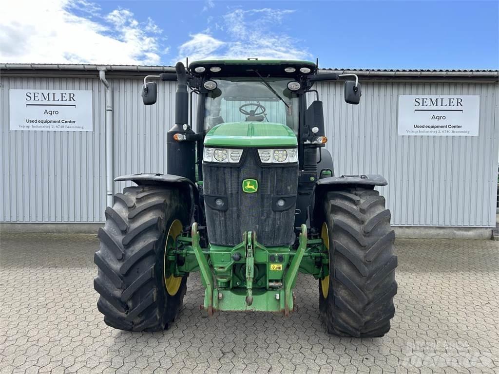 John Deere 7250R Traktory