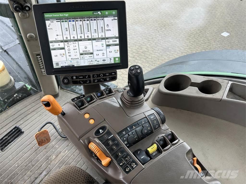 John Deere 7310R Traktory