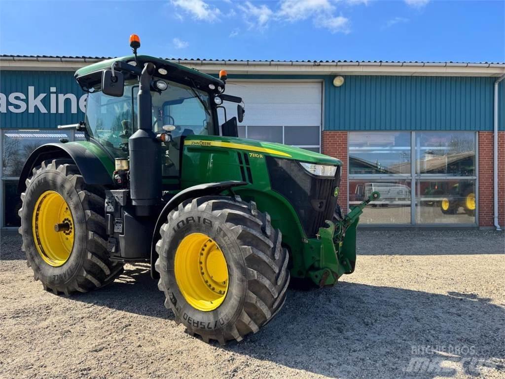 John Deere 7310R Traktory